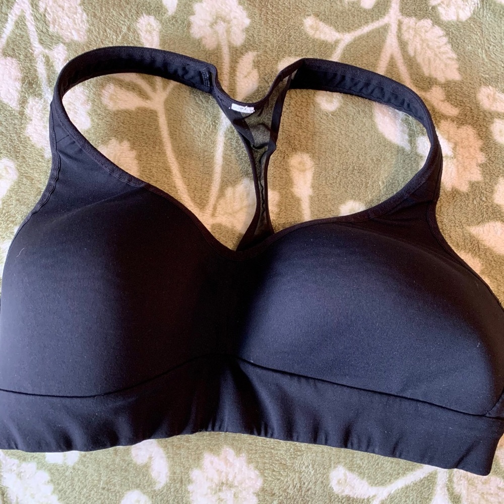 Size 6 Lululemon sports bra